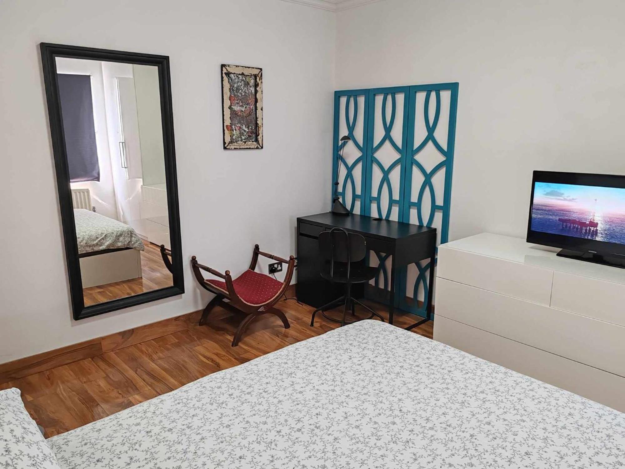 Appartamento Two Bedroom In Dollis Hill *