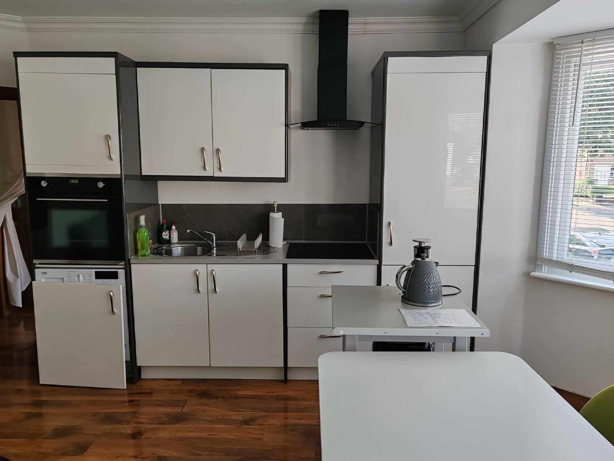 Two Bedroom In Dollis Hill Londra