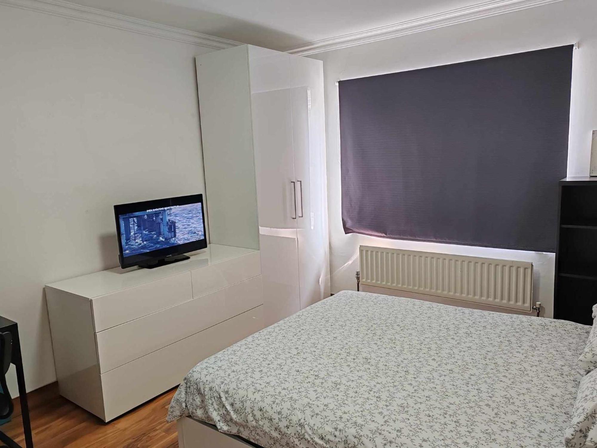 Appartamento Two Bedroom In Dollis Hill